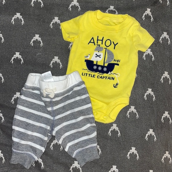 Newborn 2 piece set - Picture 1 of 4